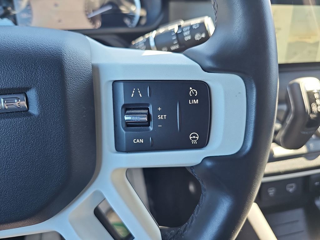 Used 2023 Land Rover Defender 110 S image 23