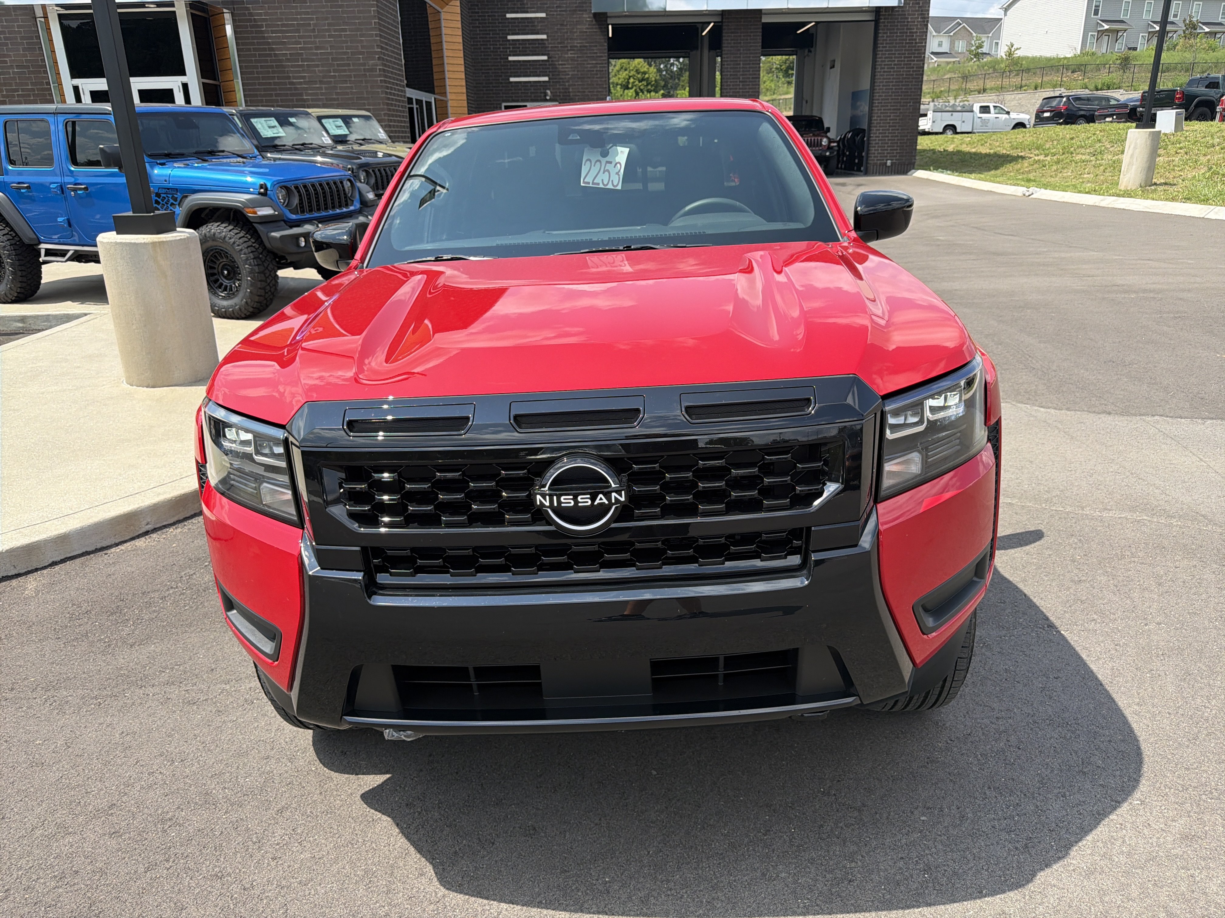 Used 2026 Nissan Frontier SV w/ All-Weather Content Package AWD/4WD image 4