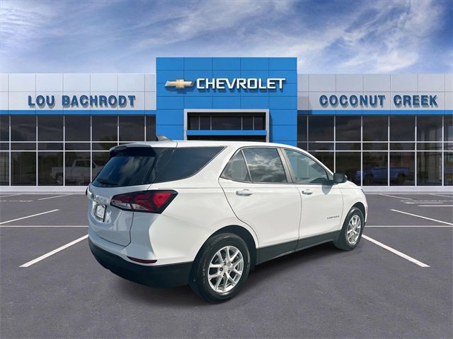 Used 2023 Chevrolet Equinox LS w/ LS Convenience Package image 8