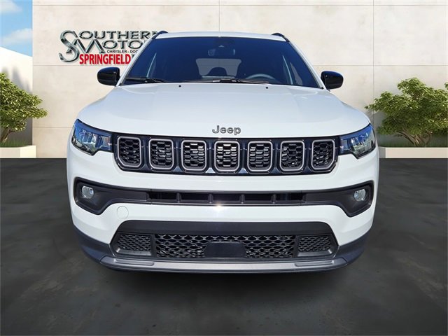 Used 2025 Jeep Compass Latitude w/ Altitude Special Edition image 8