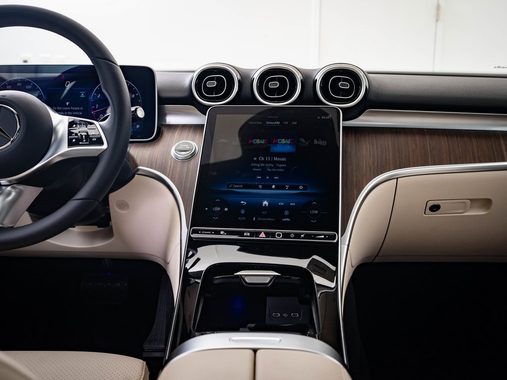 Used 2025 Mercedes-Benz C 300 4MATIC Sedan image 22