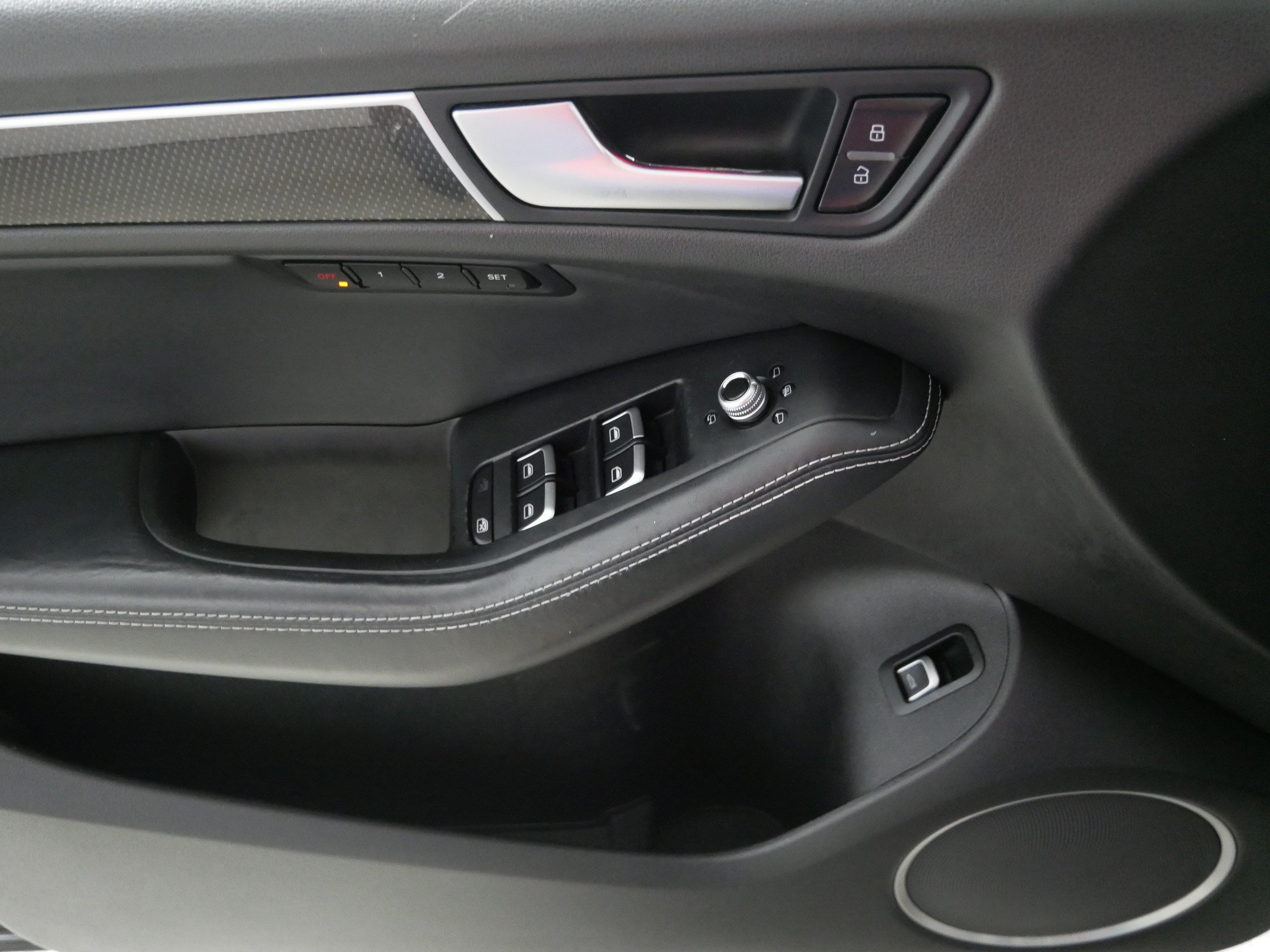 Used 2015 Audi SQ5 Premium Plus AWD/4WD image 19