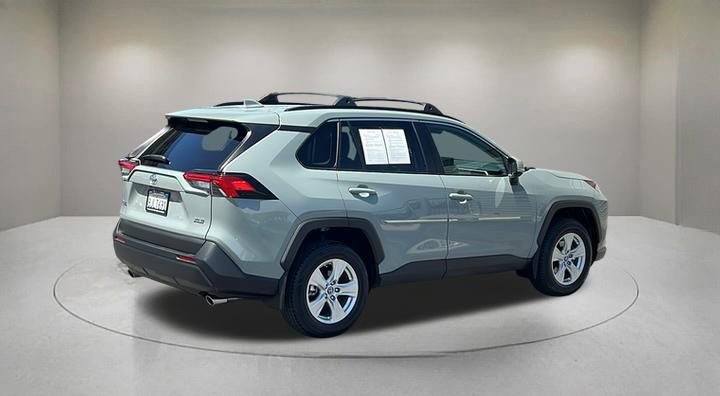 Used 2019 Toyota RAV4 XLE w/ All Weather Liner Package FWD image 5
