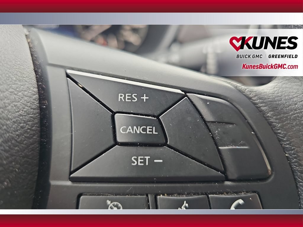 Used 2024 Nissan Altima 2.5 SV FWD image 26