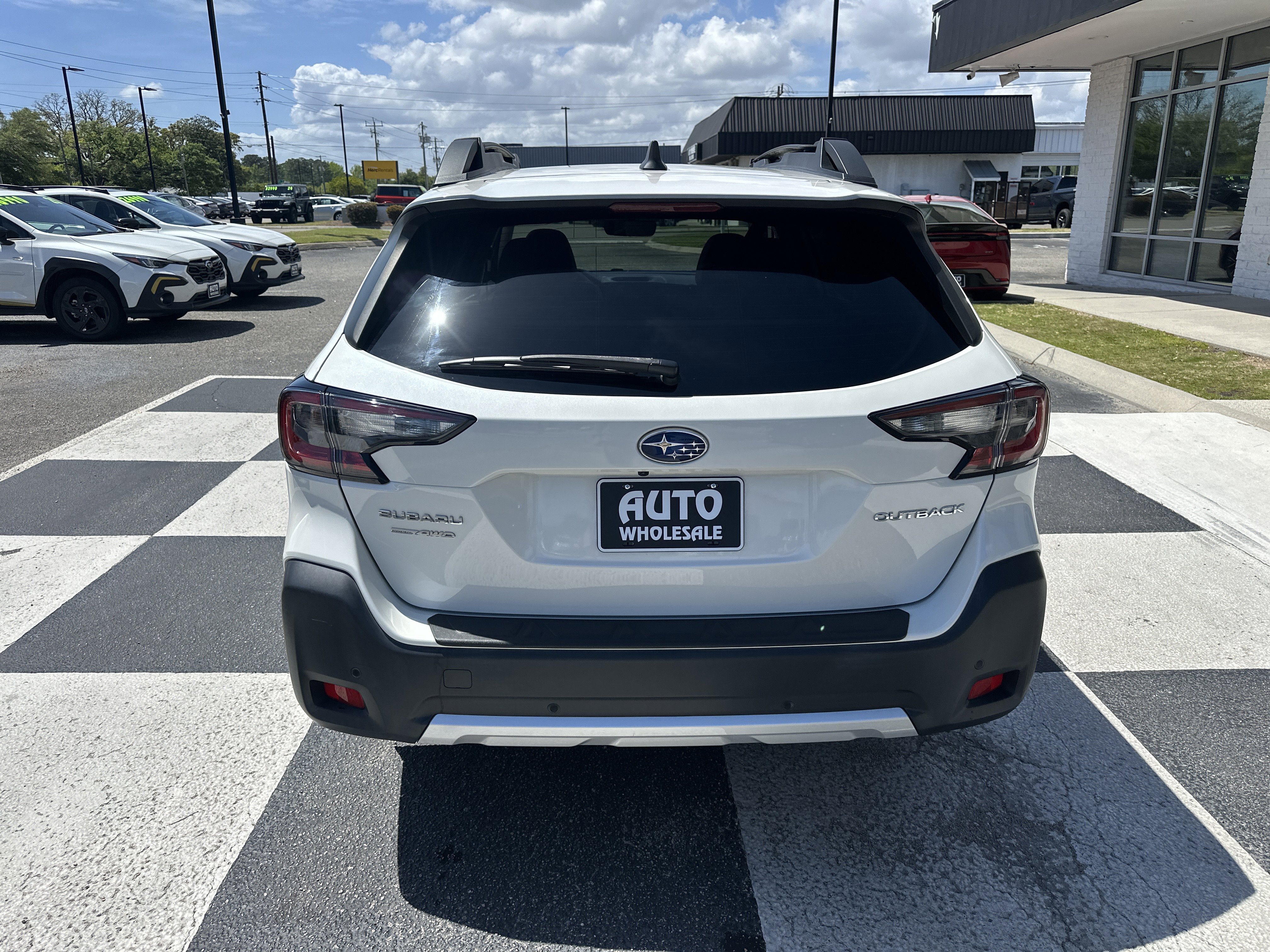 Used 2023 Subaru Outback Limited image 4