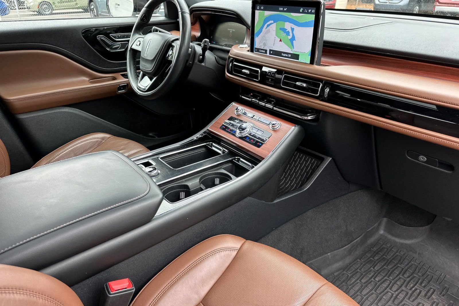 Used 2023 Lincoln Aviator Reserve w/ Equipment Group 201A RWD image 19