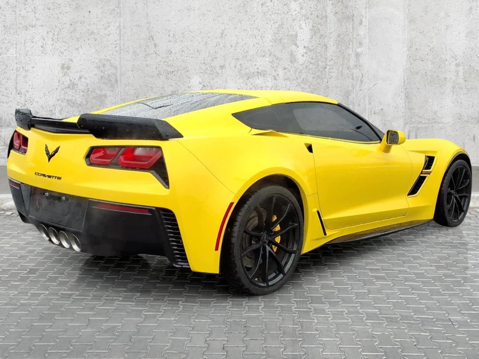 Used 2017 Chevrolet Corvette Grand Sport RWD image 9