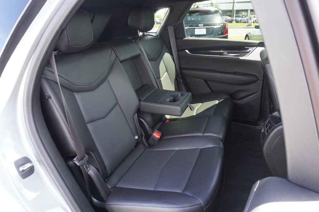 Certified 2024 Cadillac XT5 Premium Luxury FWD image 14