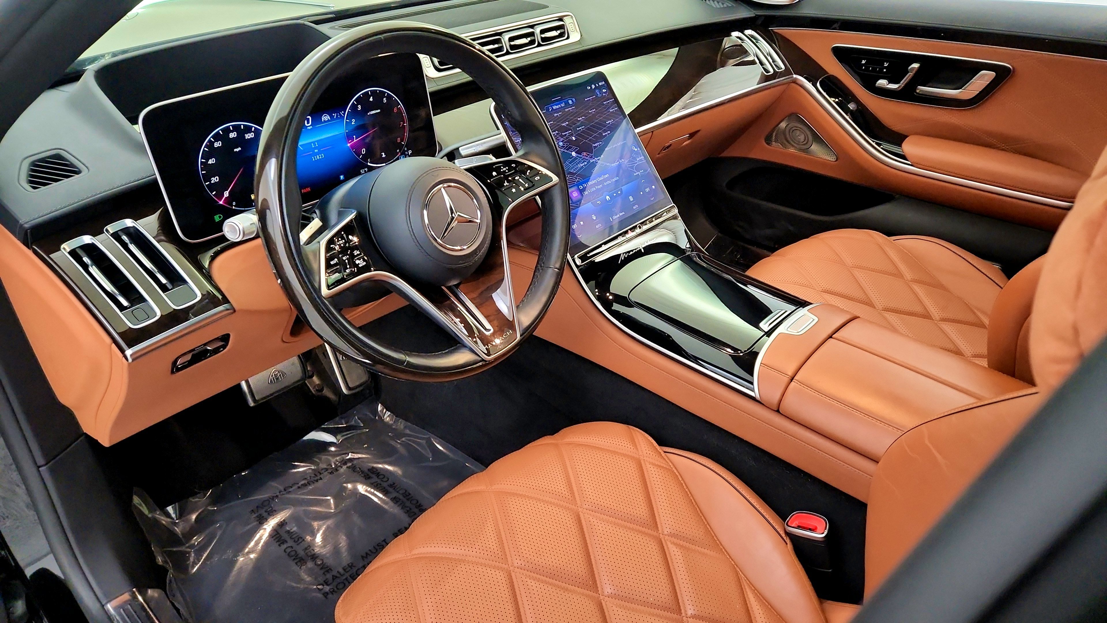 Used 2023 Mercedes-Benz Maybach S 680 4MATIC w/ Manufaktur Leather Package image 19