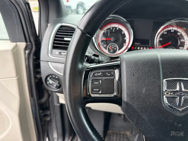 Used 2018 Dodge Grand Caravan SXT FWD image 28