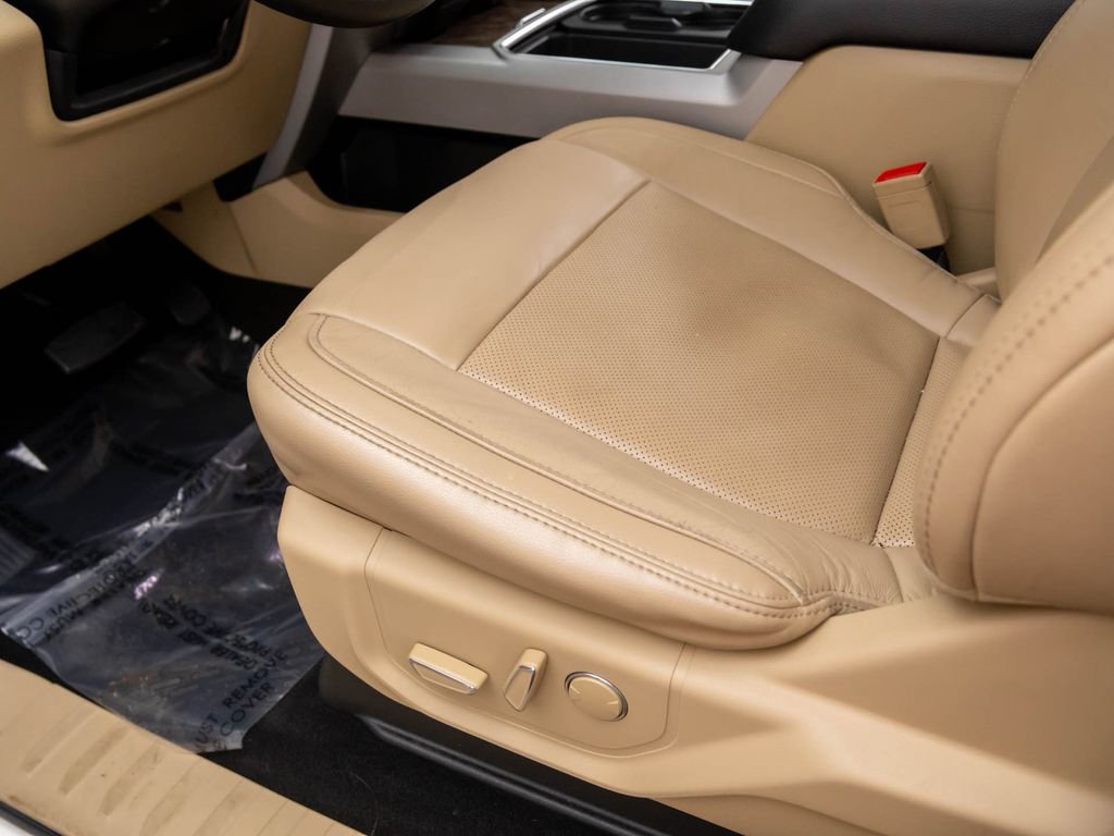 Used 2019 Ford F350 Lariat w/ Lariat Ultimate Package image 14