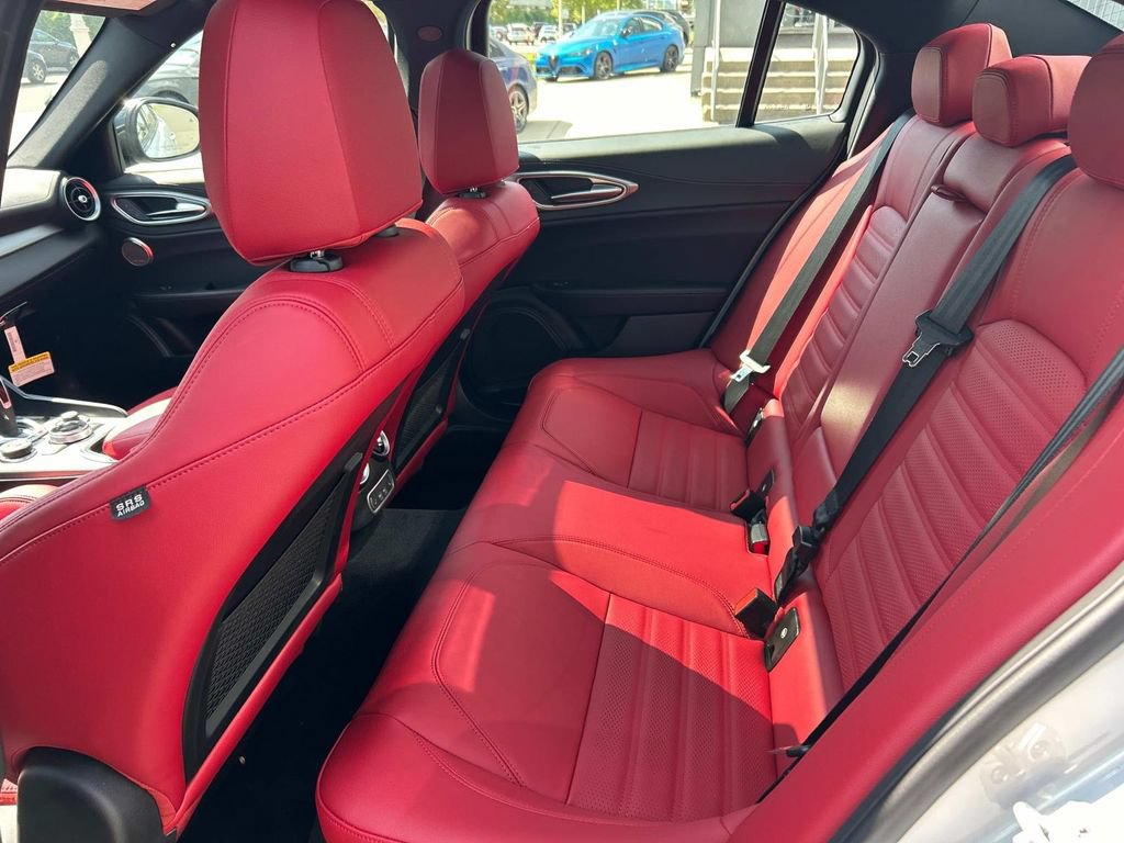 New 2025 Alfa Romeo Giulia AWD image 18