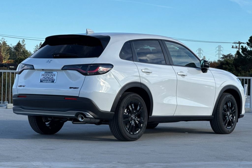 New 2026 Honda HR-V Sport image 4