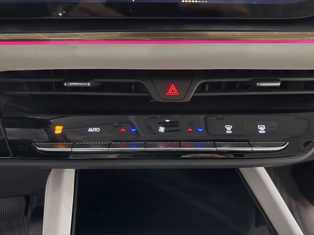 Certified 2025 Buick Envision Avenir image 22