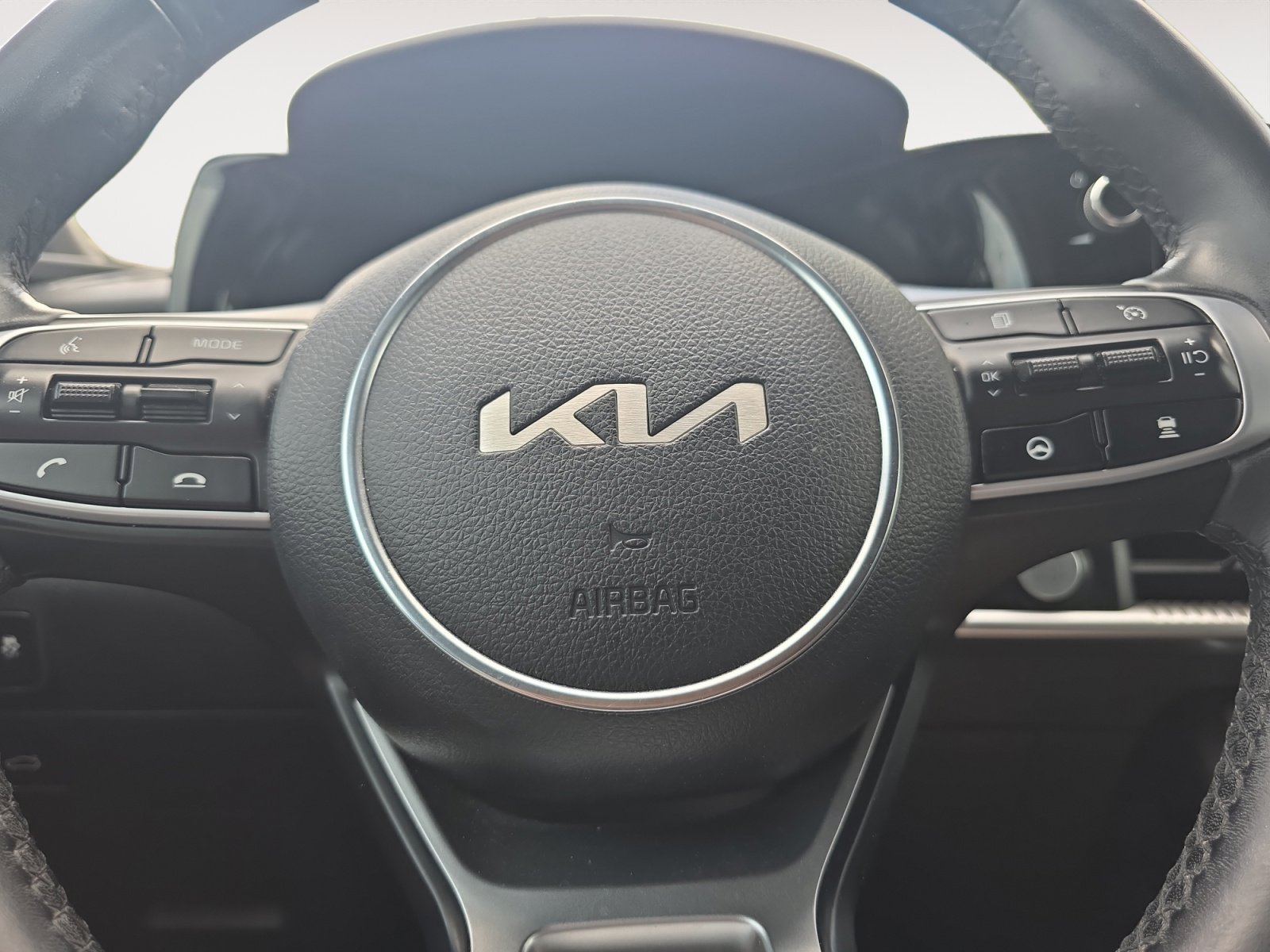 Used 2023 Kia K5 GT-Line w/ GT-Line Premium Package FWD image 9