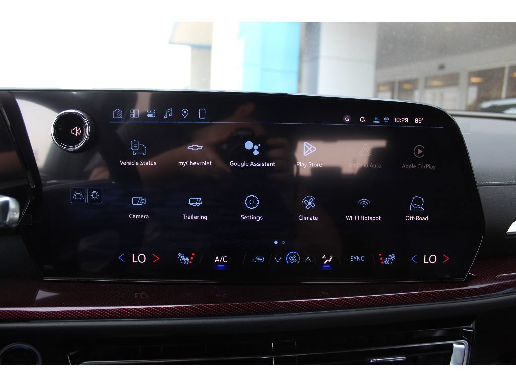 New 2026 Chevrolet Traverse Z71 w/ Driver Confidence Package AWD/4WD image 12