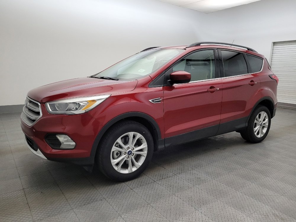 Used 2019 Ford Escape SEL image 2