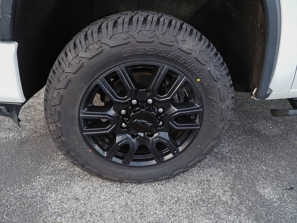 Used 2020 Chevrolet Silverado 2500 High Country w/ Z71 Off-Road Package image 35