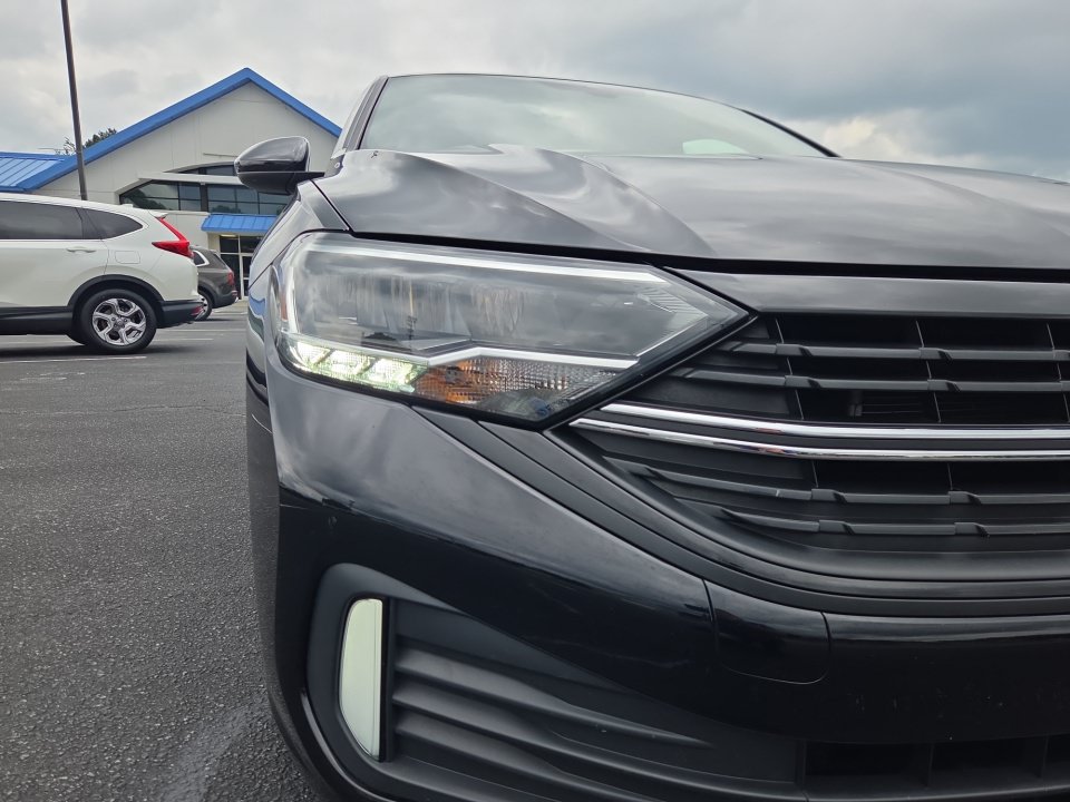 Used 2024 Volkswagen Jetta Sport FWD image 28