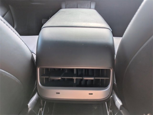 Used 2021 Tesla Model 3 Standard Range Plus image 17