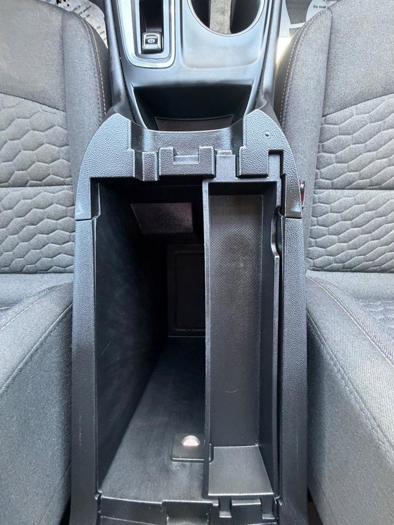 Used 2020 Chevrolet Equinox LT w/ Driver Convenience Package FWD image 22