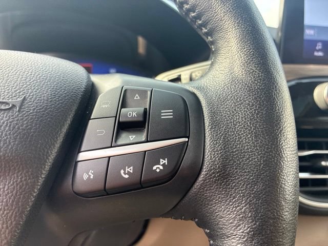 Used 2020 Ford Escape Titanium AWD/4WD image 16