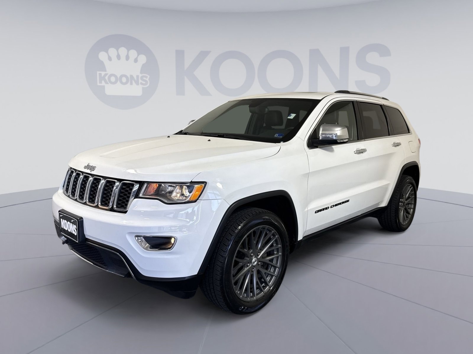 Used 2019 Jeep Grand Cherokee Limited AWD/4WD image 1