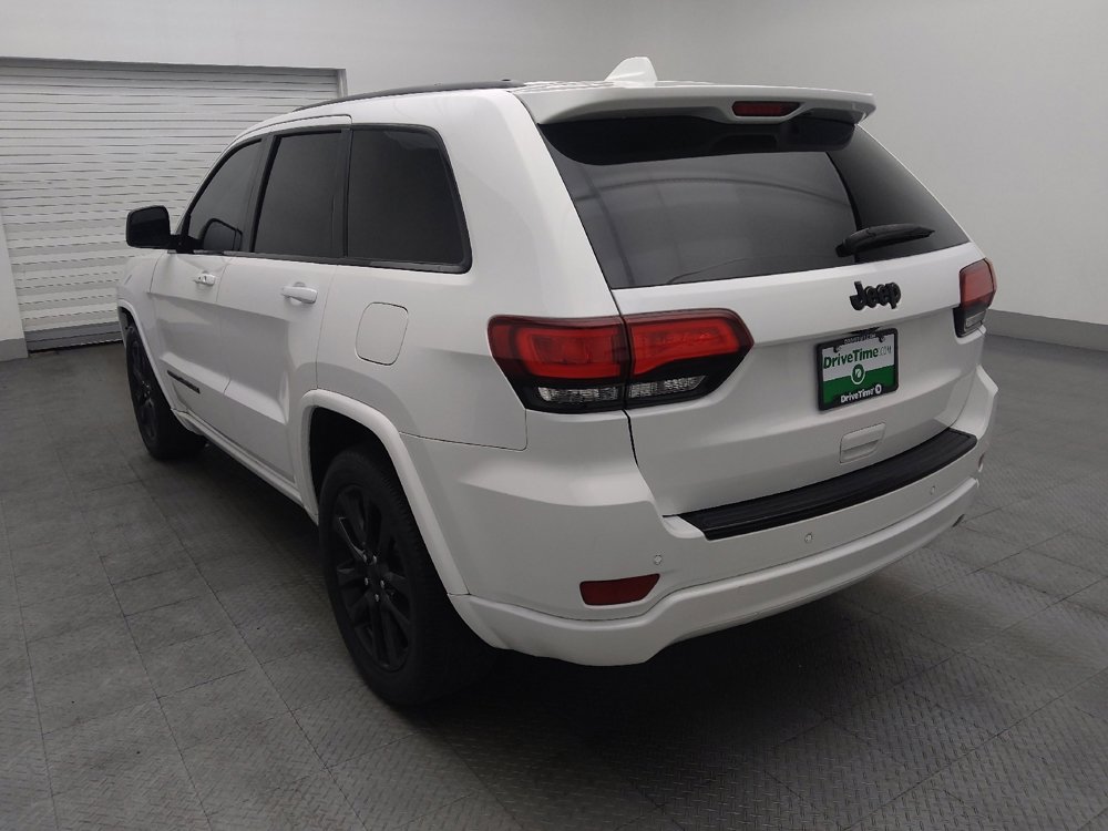 Used 2018 Jeep Grand Cherokee Altitude image 5