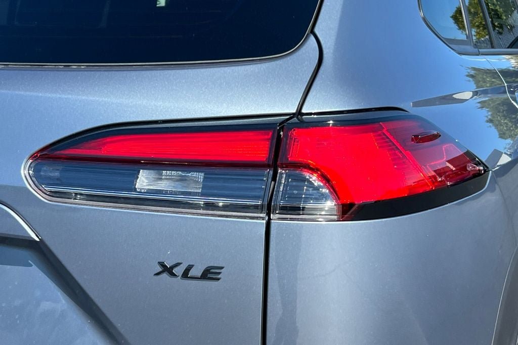 New 2026 Toyota Corolla Cross XLE FWD image 20