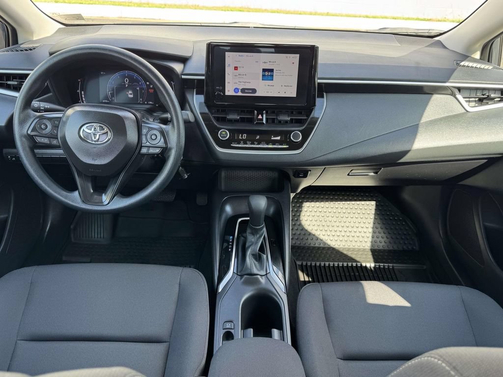 Used 2026 Toyota Corolla LE FWD image 2