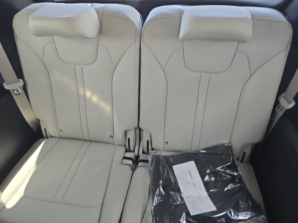 New 2026 Kia Sorento EX FWD image 18