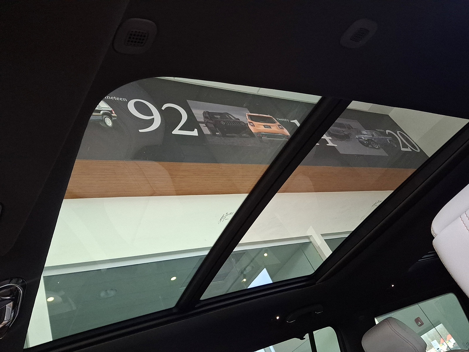 New 2026 Jeep Grand Wagoneer Summit image 12