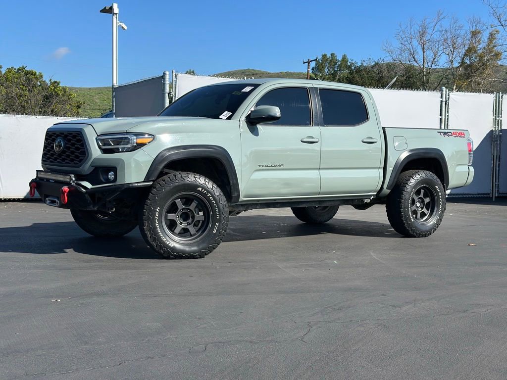Used 2022 Toyota Tacoma TRD Off-Road w/ Technology Package AWD/4WD image 1