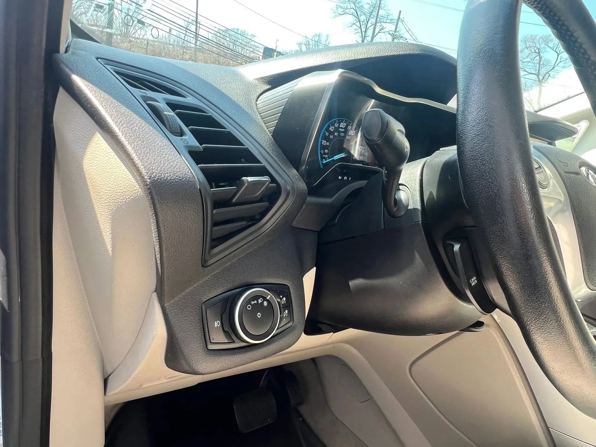 Used 2016 Ford C-MAX Energi SEL w/ Equipment Group 301A image 23