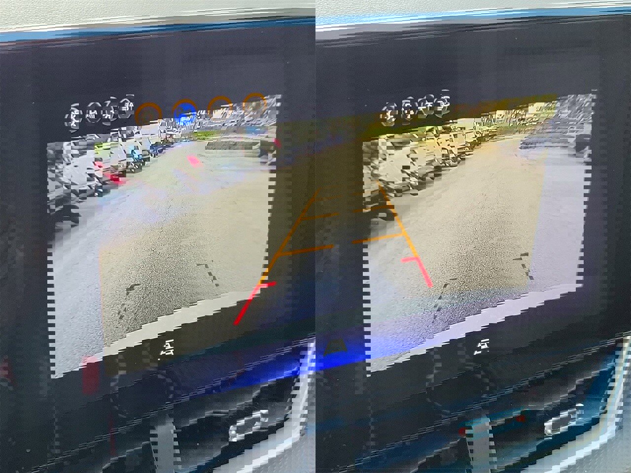 Used 2025 Chevrolet Equinox LT image 24