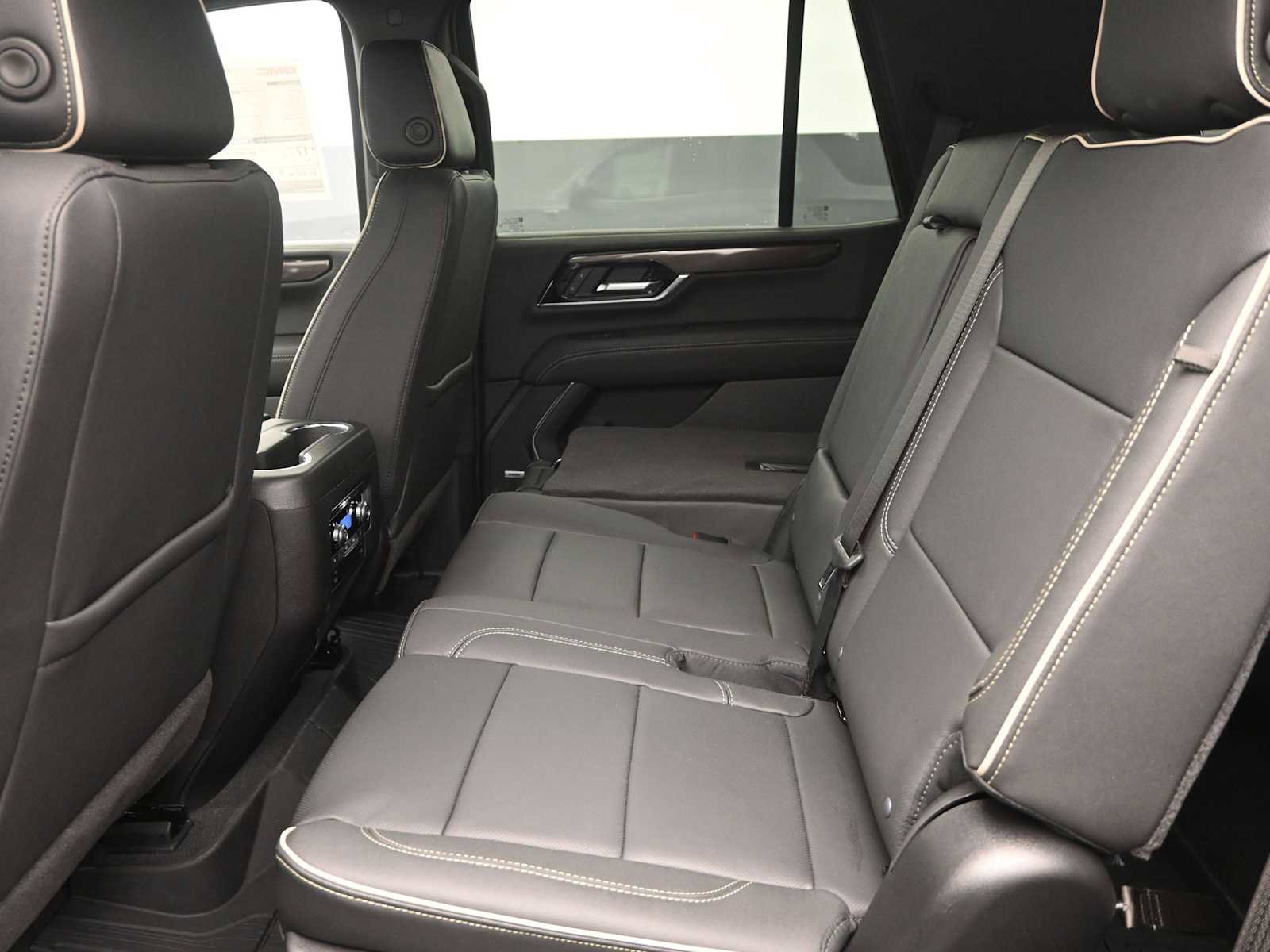 New 2026 GMC Yukon Elevation w/ LPO, Floor Liner Package image 19
