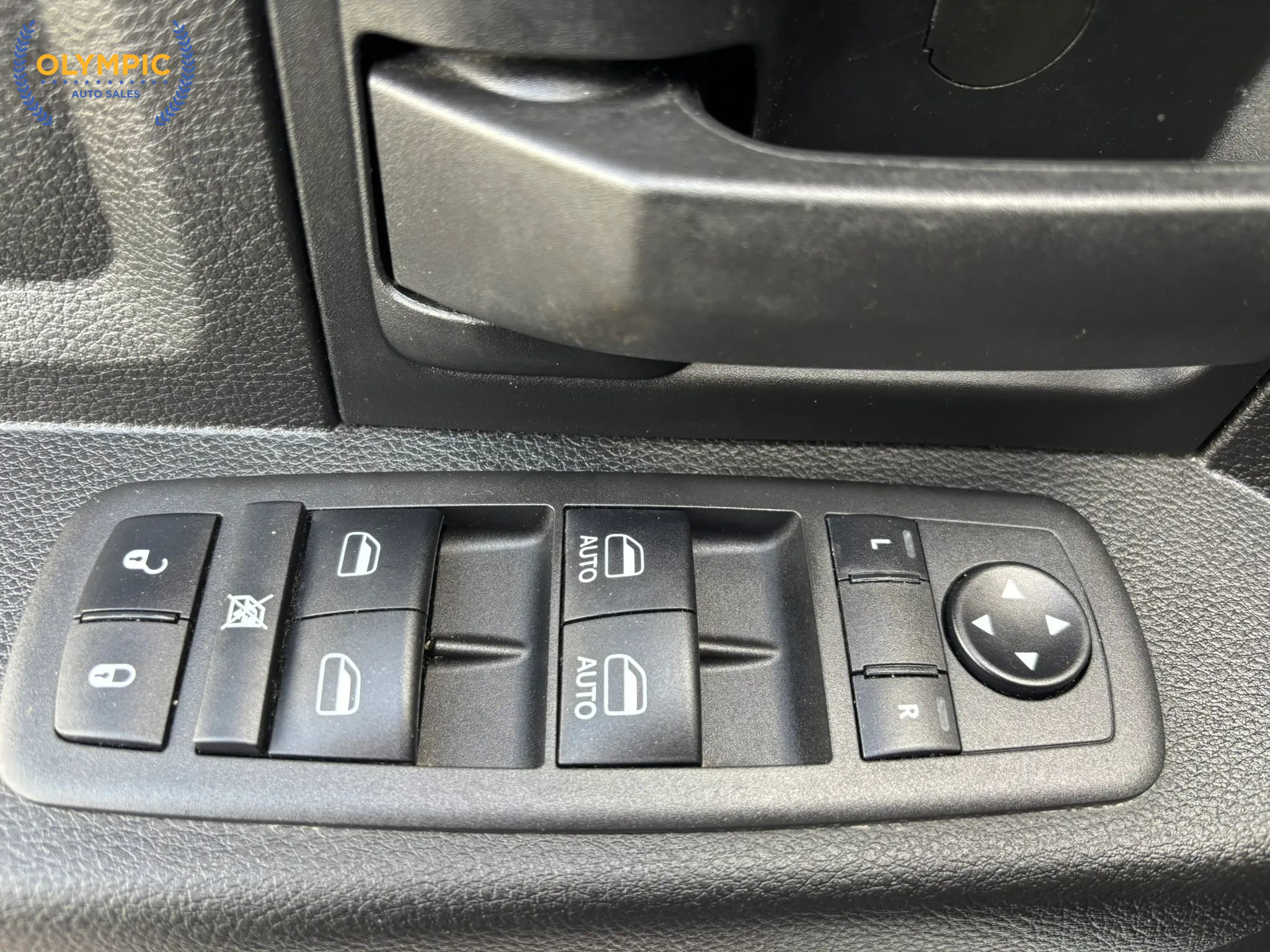 Used 2022 RAM 1500 Tradesman w/ Chrome Plus Package image 32