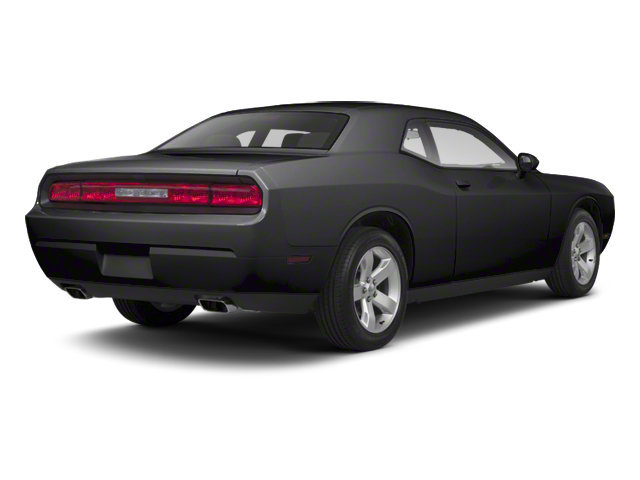 Used 2013 Dodge Challenger SXT RWD image 2
