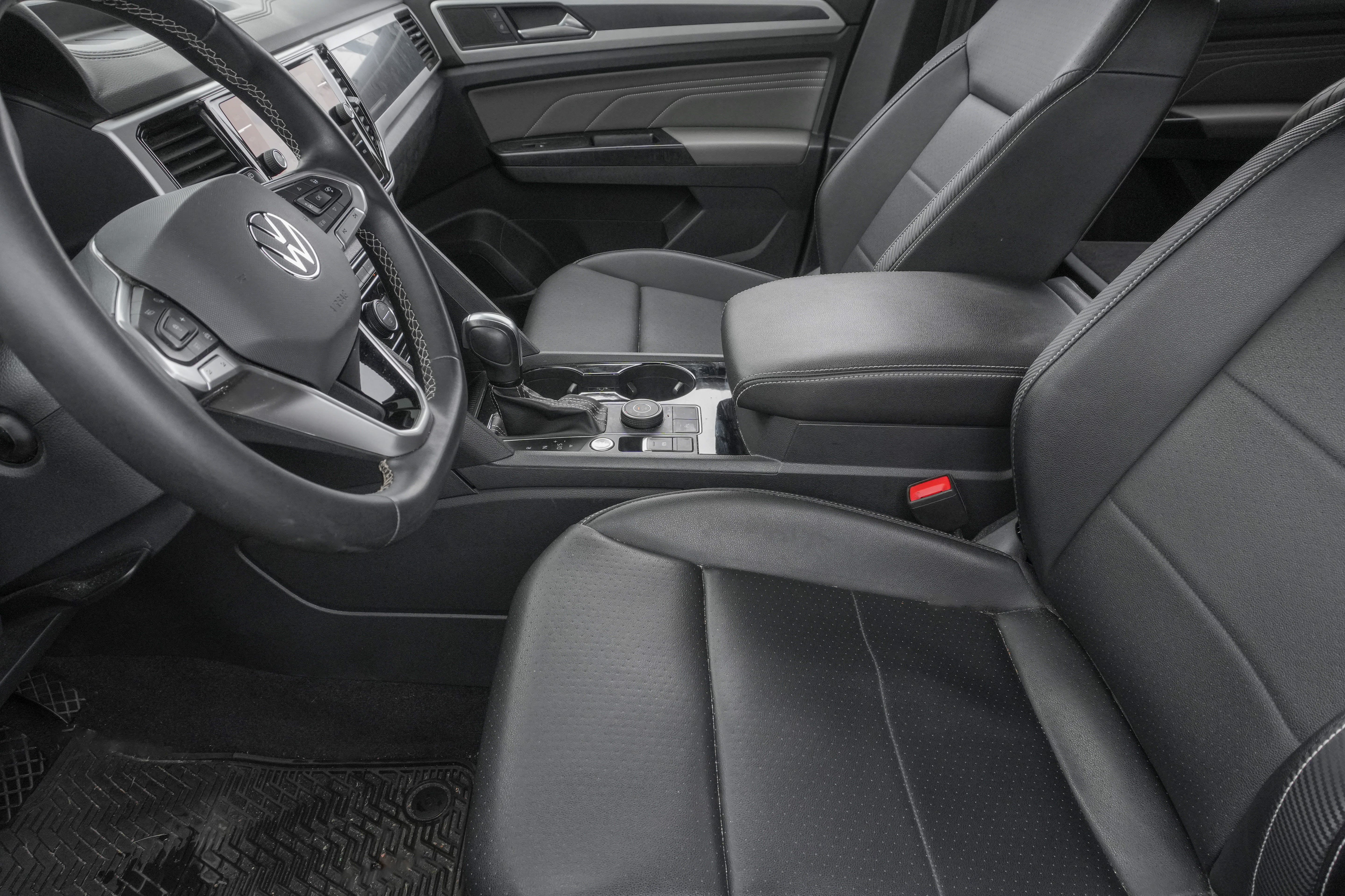 Used 2021 Volkswagen Atlas Cross Sport SEL AWD/4WD image 12