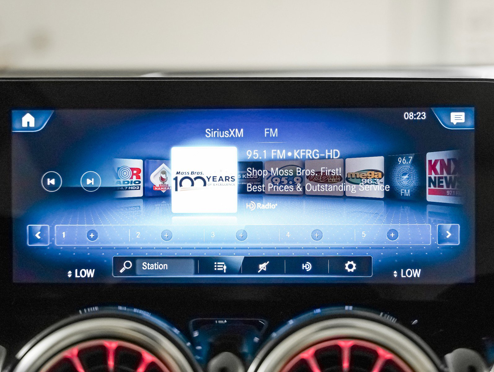 Certified 2023 Mercedes-Benz EQB 300 300 4MATIC image 20