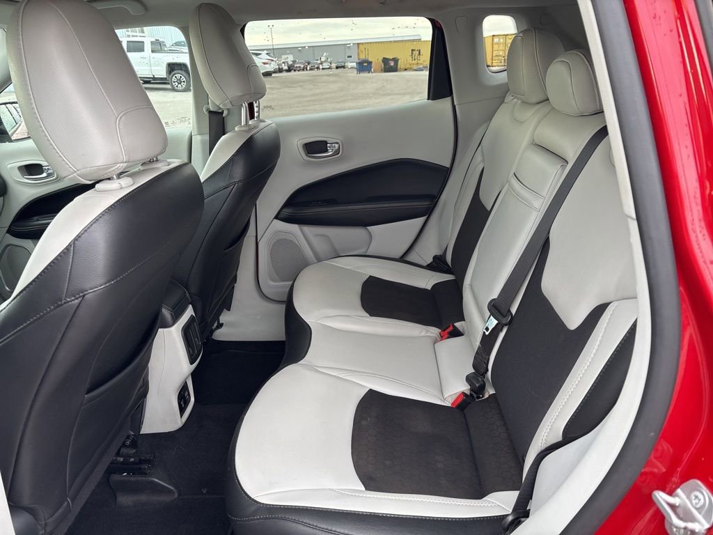 Used 2019 Jeep Compass Latitude w/ Safety & Security Group image 24