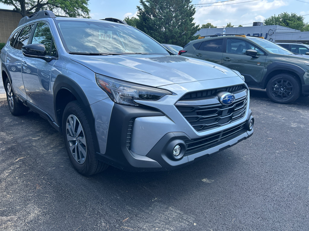 Used 2024 Subaru Outback Premium AWD/4WD image 2