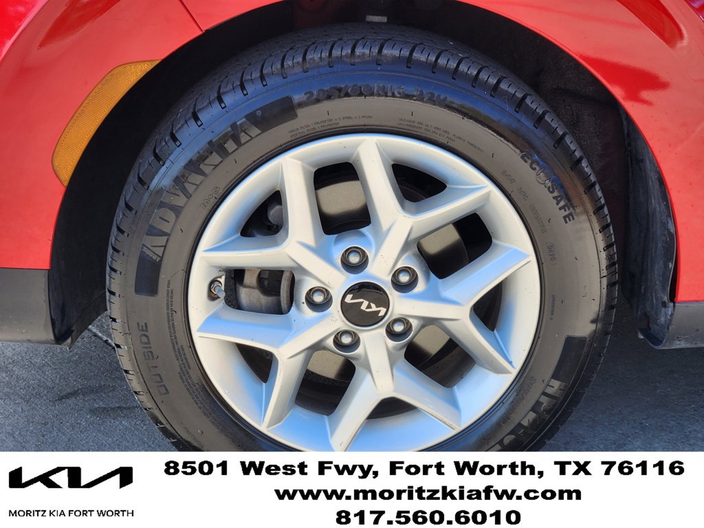 Certified 2024 Kia Soul LX w/ Option Group 015 FWD image 9