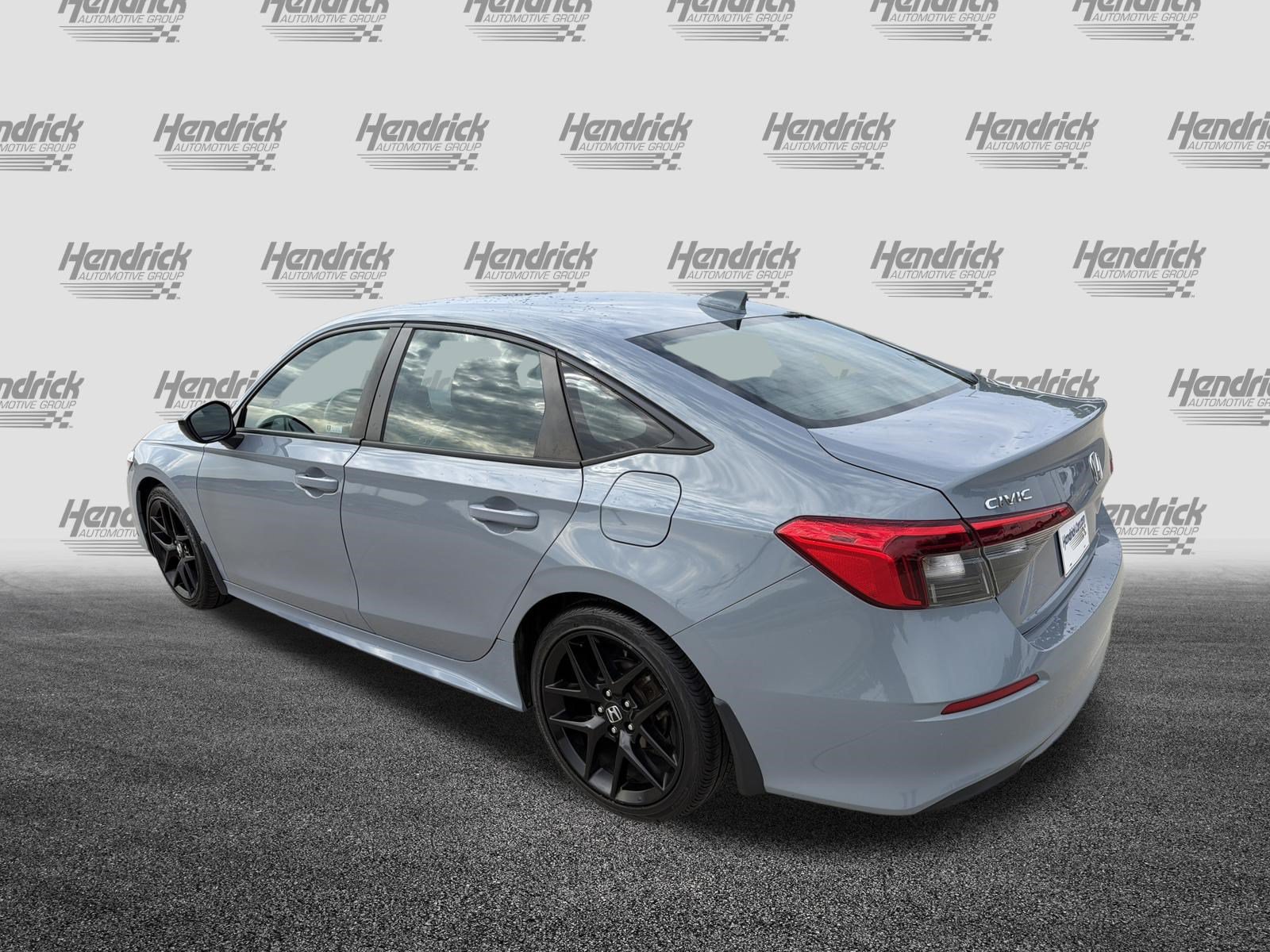Used 2022 Honda Civic Sport image 8