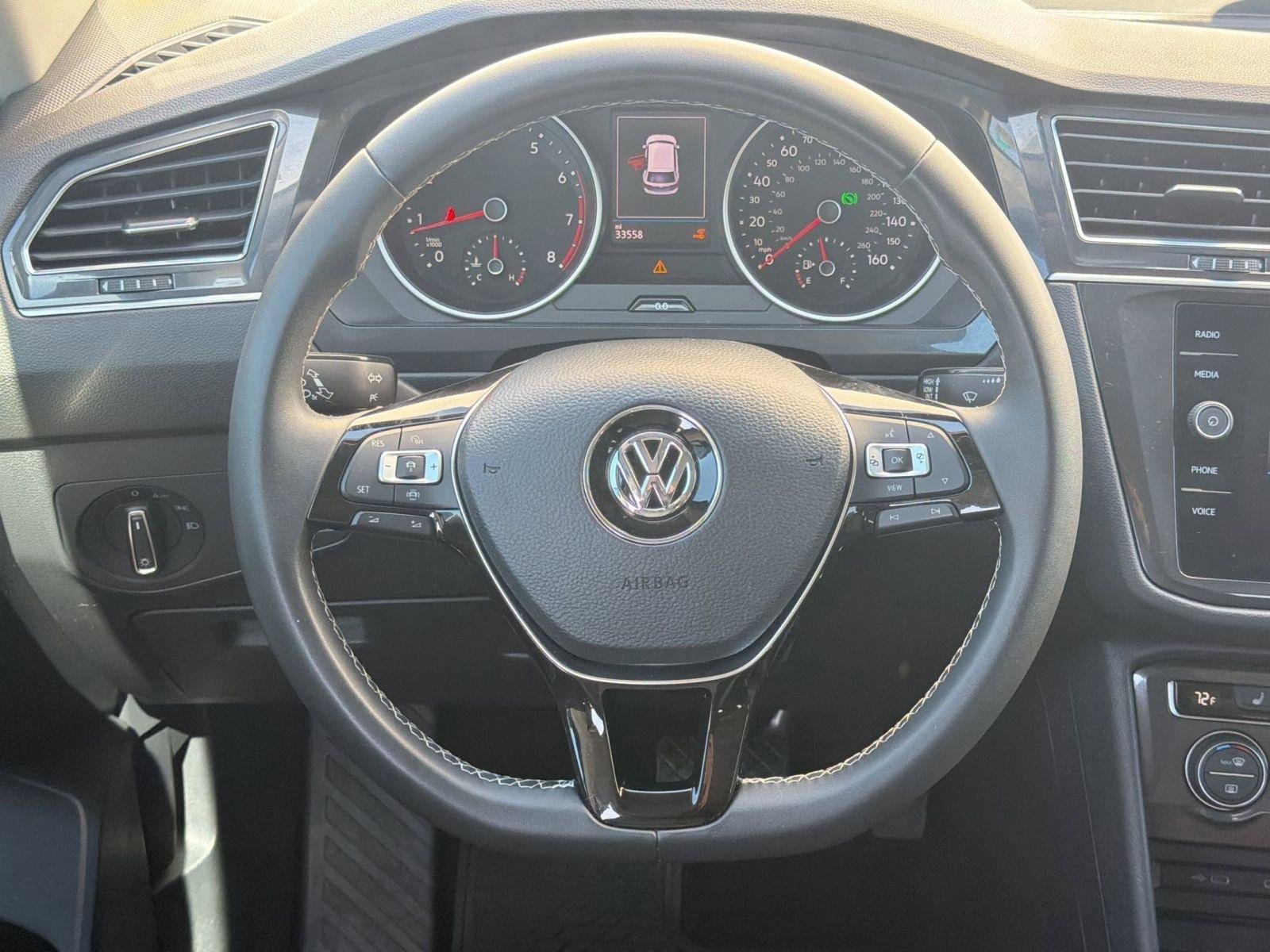 Used 2021 Volkswagen Tiguan SE w/ Panoramic Sunroof Package FWD image 17