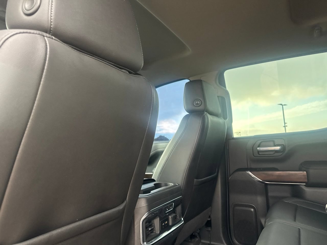 Used 2020 GMC Sierra 1500 SLT w/ SLT Premium Package AWD/4WD image 35