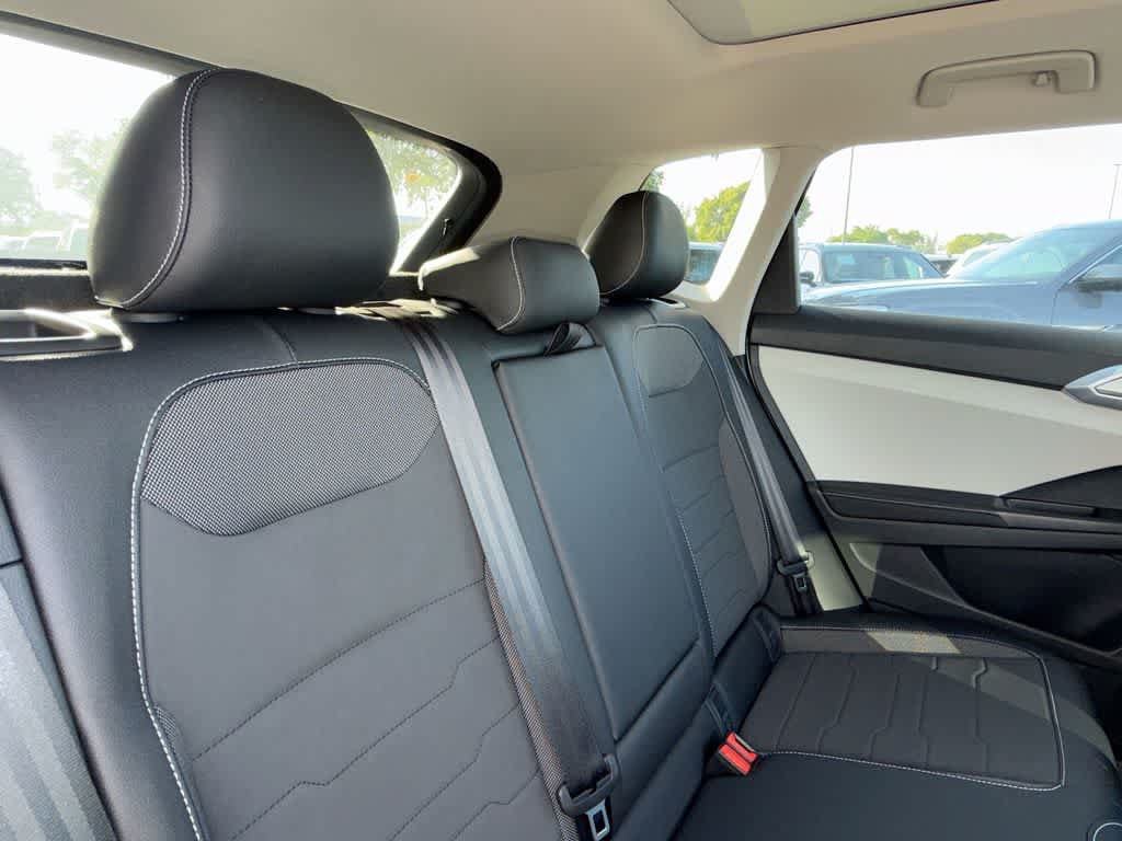 New 2026 Volkswagen Taos SE FWD image 26