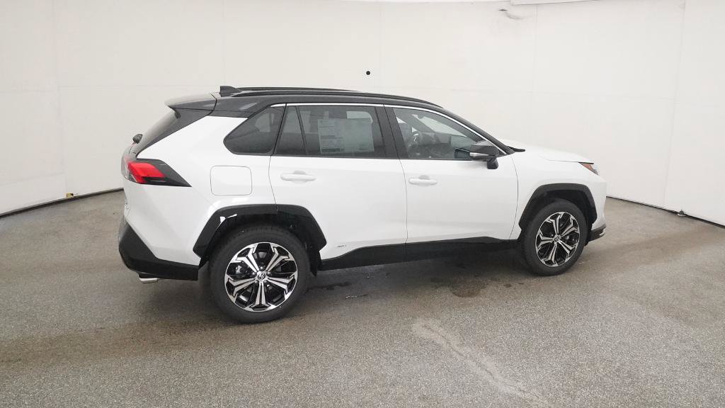 New 2025 Toyota RAV4 XSE w/ Premium Package AWD/4WD image 13