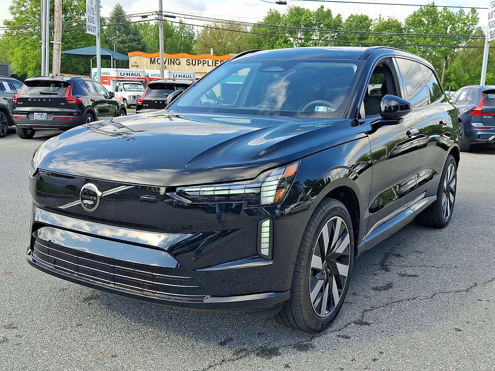New 2026 Volvo EX90 Plus RWD image 2