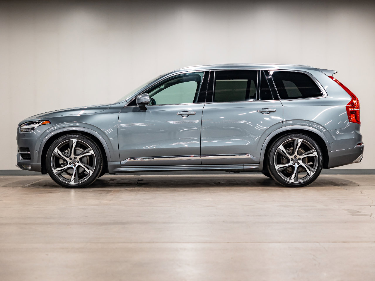 Used 2019 Volvo XC90 T6 Inscription w/ Advanced Package image 2
